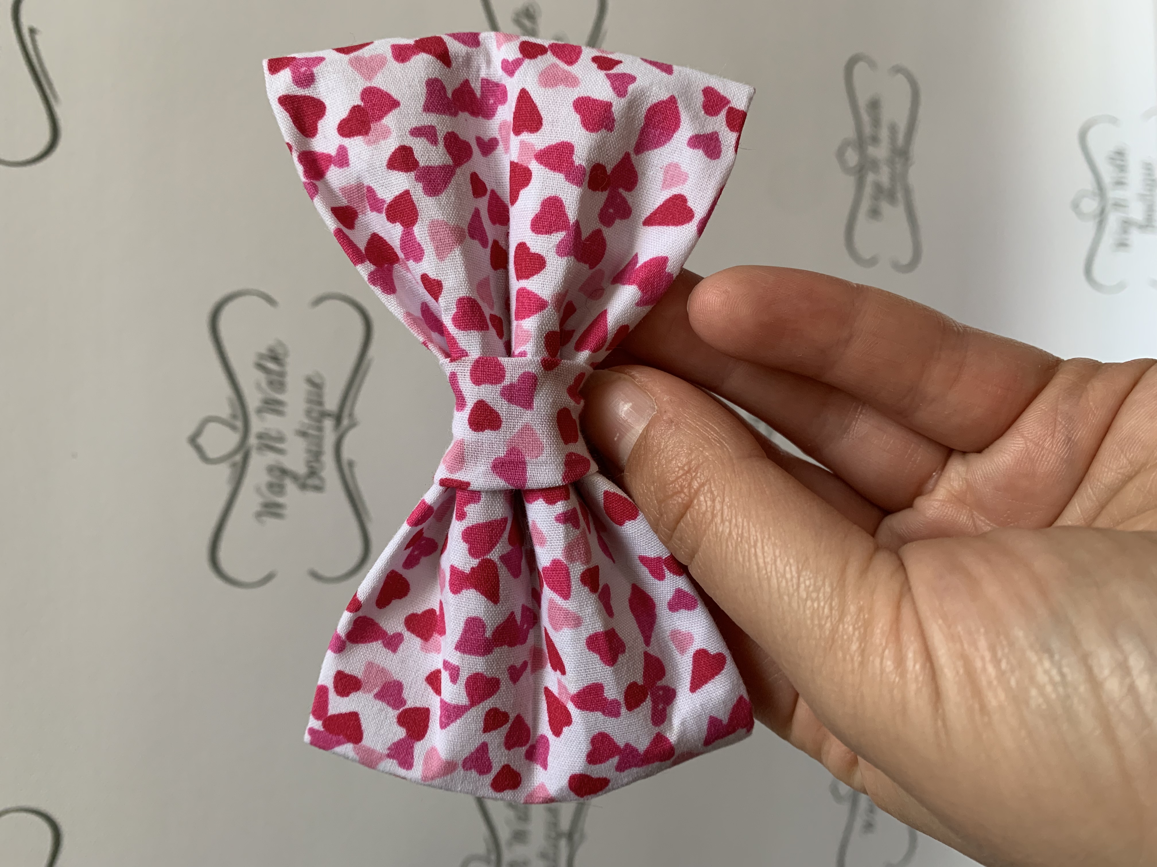 Pink Scatter Hearts Bow Tie